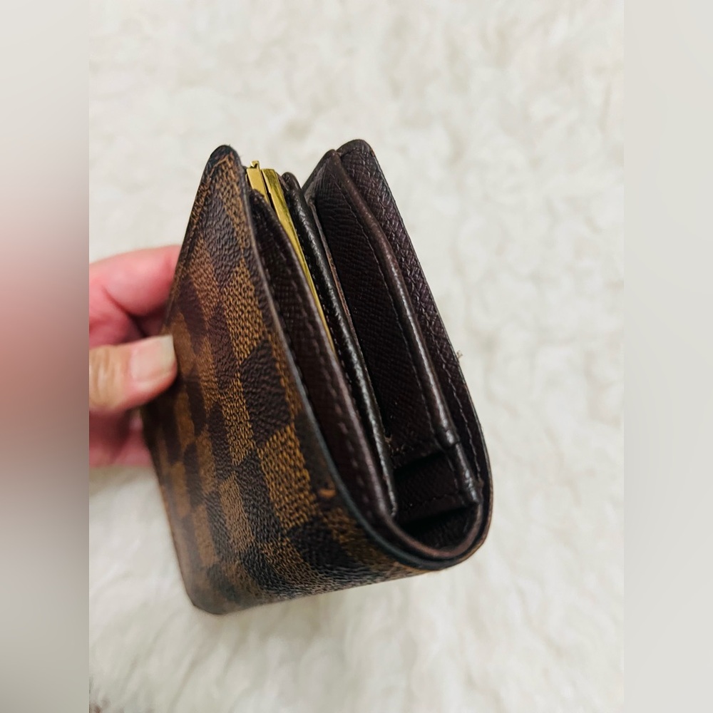 Louis Vuitton Damiere ebene short  Wallet - Picture 3 of 16